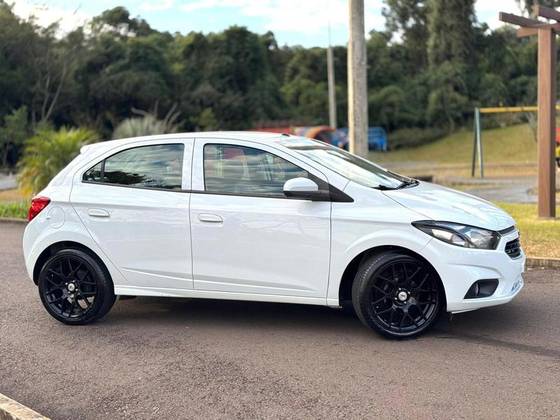 CHEVROLET ONIX 1.0 MPFI JOY 8V FLEX 4P MANUAL